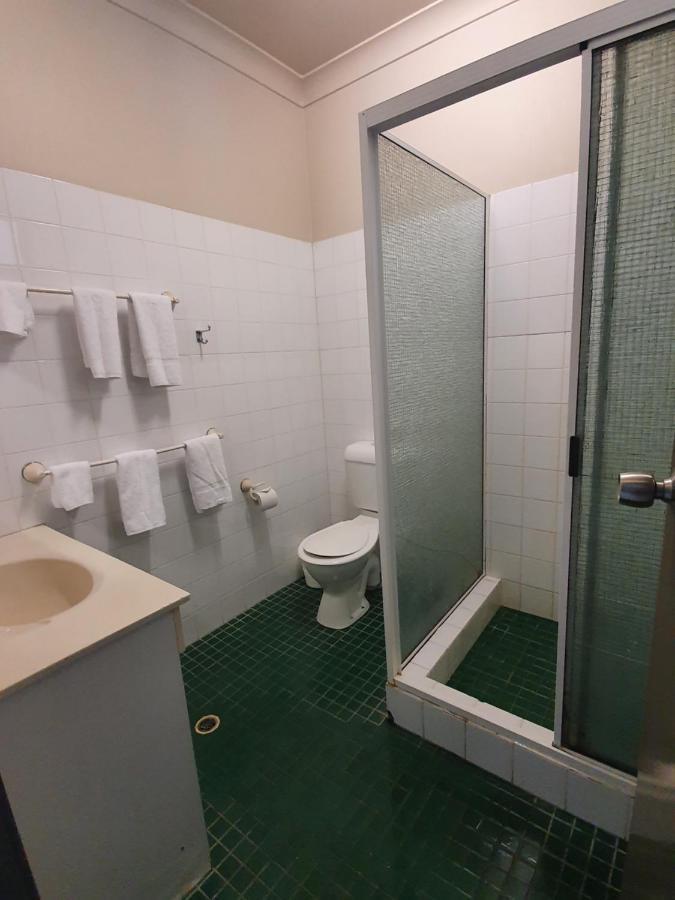 Hotel Allen Таунсвилл Экстерьер фото